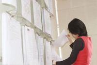 Thấy gì từ vụ PGD bị xử phạt?